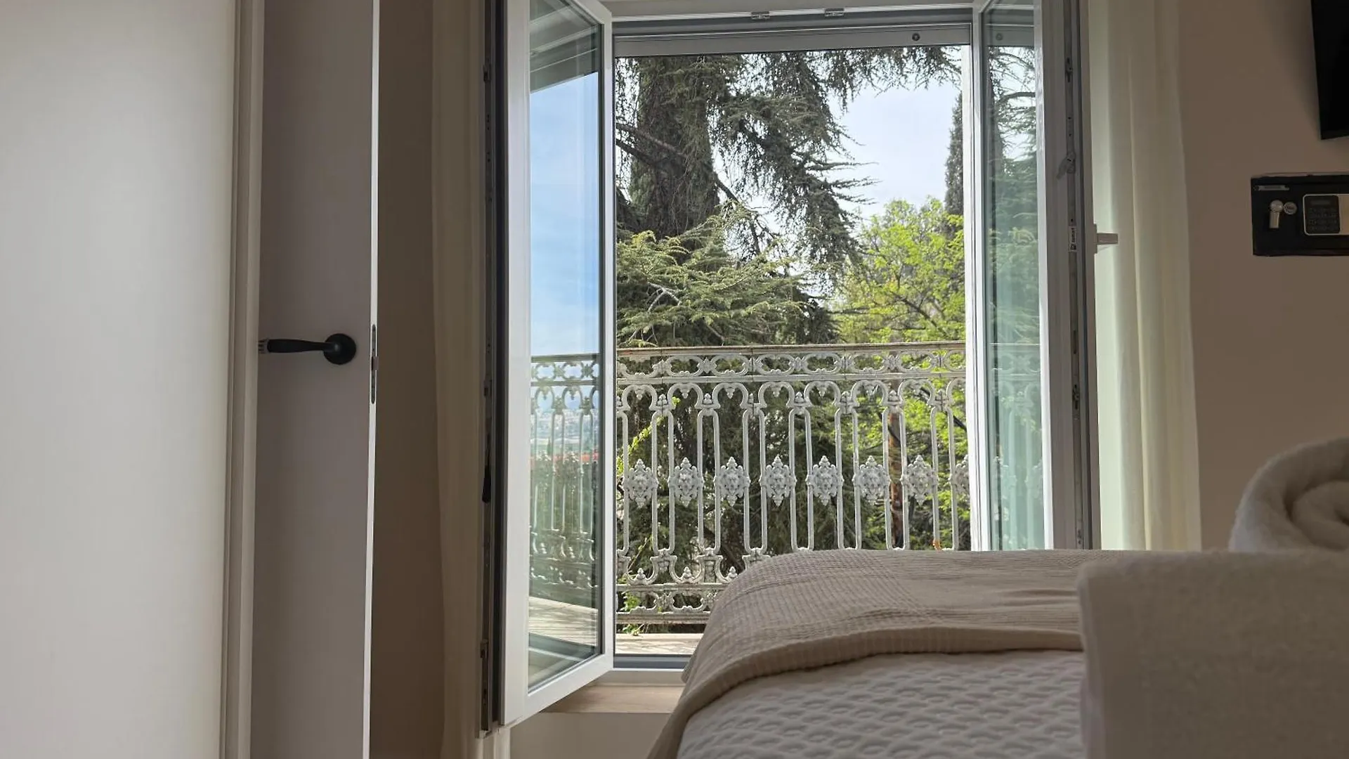 La Sorpresa Apartment Huetor Vega Spain